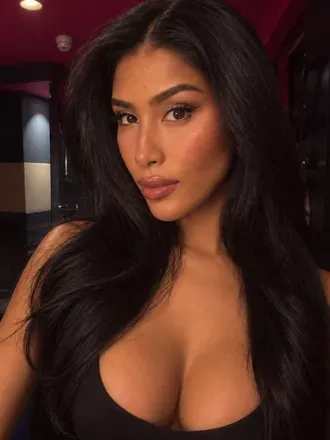 OnlyFans of thaliacorazon
