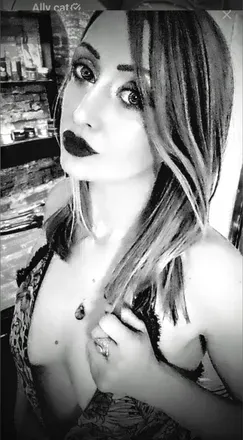 OnlyFans cuenta ally_cat.com avatar 1