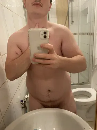 OnlyFans account  nonbinarybitch123 avatar 1
