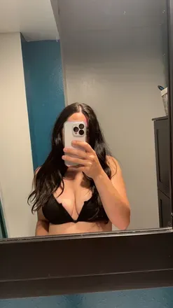 OnlyFans account  brunettebaddiiie avatar 1