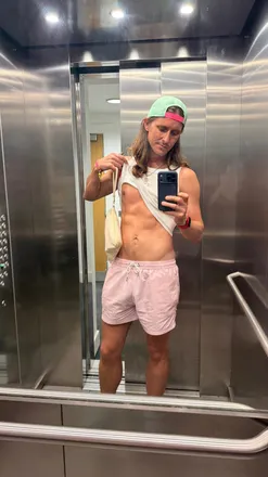 OnlyFans account  ads_68 header 2