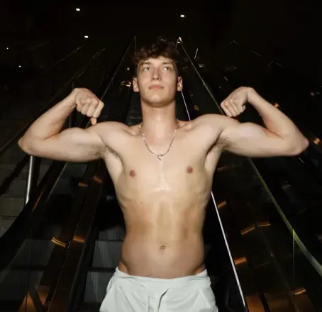 OnlyFans account  kylejacobswild avatar 1