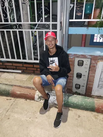 OnlyFans cuenta camilo19272 header 2
