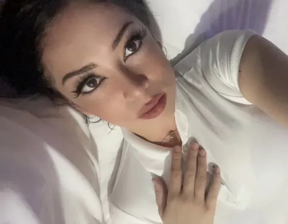 OnlyFans account  wikkeddarling header 2