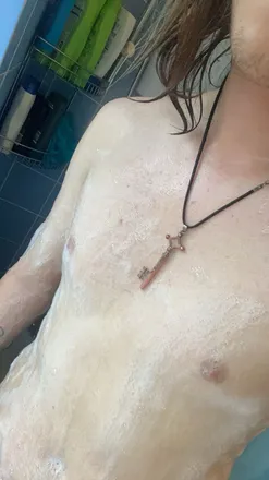 OnlyFans cuenta massivelegs8 header 2
