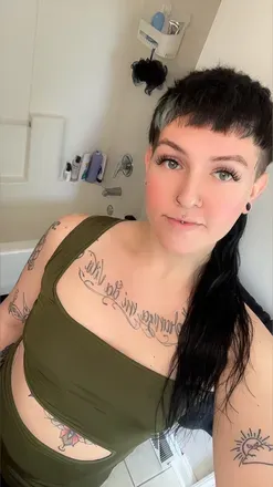 OnlyFans account  averywinter avatar 1