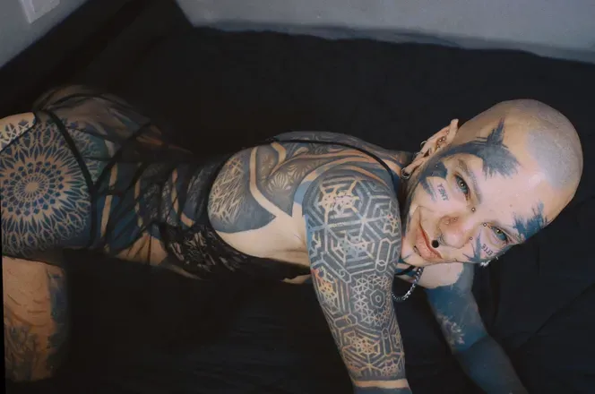 OnlyFans cuenta darkleaves header 2