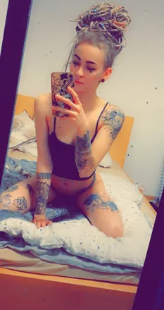 OnlyFans cuenta lildreadhead420 header 2
