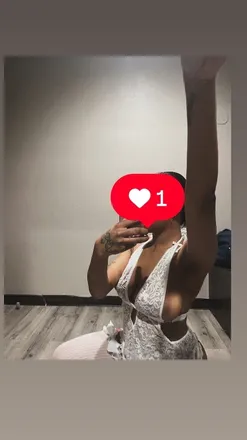 OnlyFans cuenta anastasialynne header 2