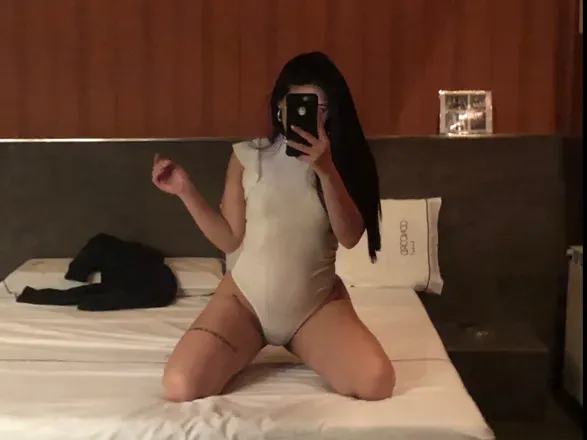 OnlyFans cuenta sexyflowerbrunette avatar 1