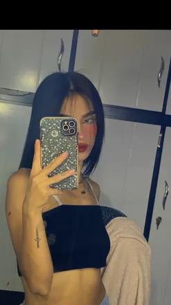 OnlyFans cuenta charlott_18 header 2