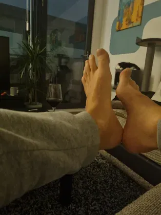 OnlyFans cuenta feetboy130 avatar 1