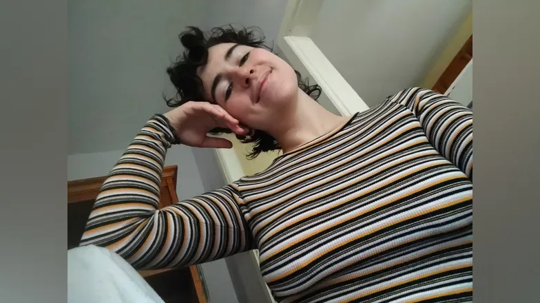 OnlyFans account  cutenhairycleo header 2