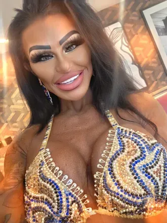 OnlyFans cuenta krystinajamieson header 2