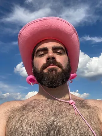 OnlyFans account  nerdcvnt avatar 1