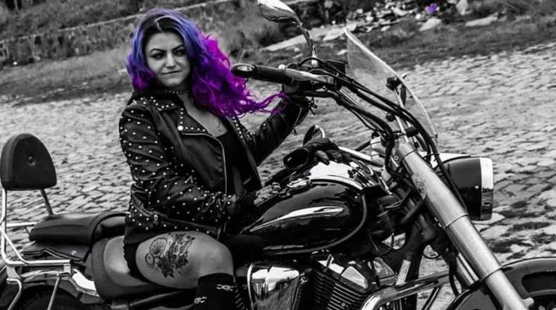 OnlyFans cuenta lunar_still header 2
