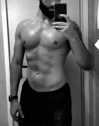 OnlyFans cuenta zariqjarl avatar 1