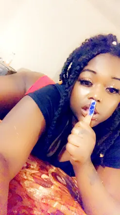 OnlyFans cuenta mcardi header 2