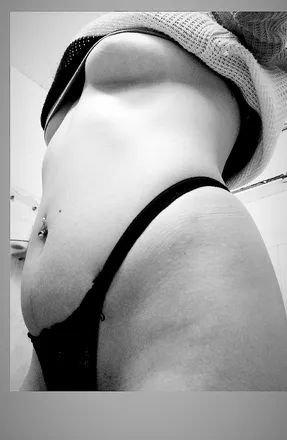 OnlyFans cuenta katiexxx header 2