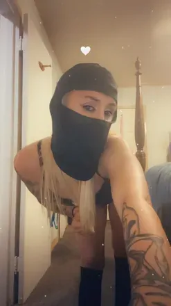 OnlyFans account  hippiibia420 avatar 1