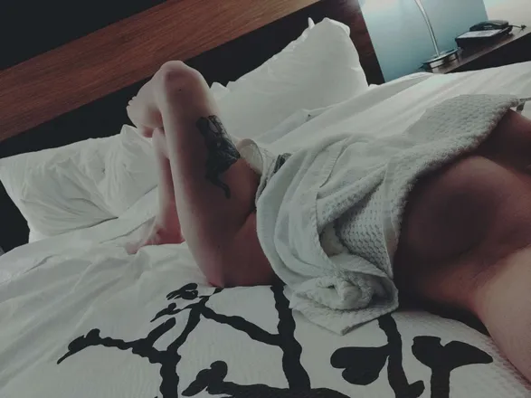 OnlyFans cuenta allyybunny header 2