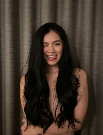OnlyFans cuenta lucyvela avatar 1
