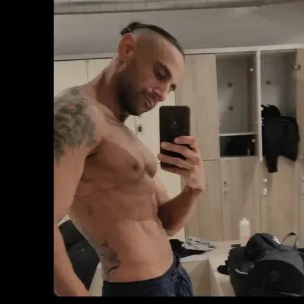 OnlyFans cuenta iddq2k123 avatar 1