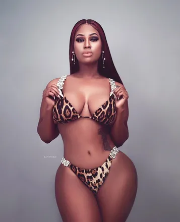 OnlyFans cuenta iamyinabel header 2