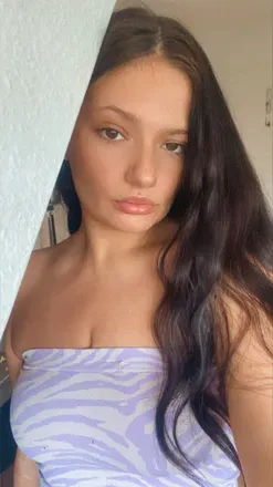 OnlyFans account  avery_brown avatar 1