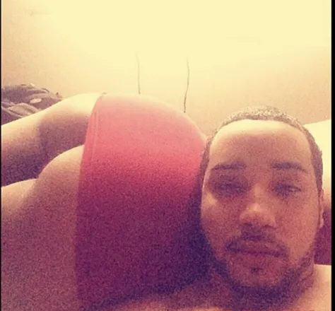 OnlyFans cuenta boustrokes header 2