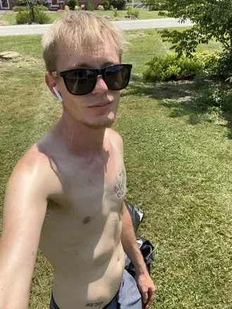 OnlyFans account  sf2va avatar 1