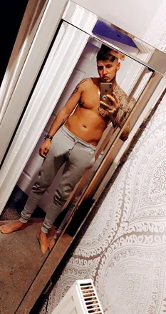 OnlyFans cuenta matthewskelton7 header 2