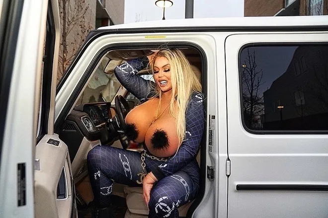 OnlyFans cuenta bimbotwerkqueen header 2