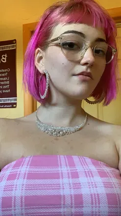 OnlyFans account  mollybots avatar 1