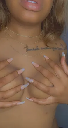OnlyFans cuenta kissmycheekss header 2