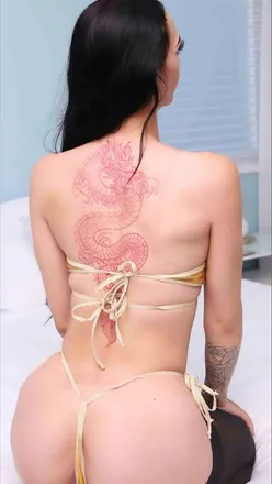 OnlyFans cuenta girlwiththereddragon header 2