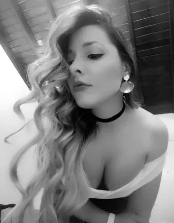 OnlyFans cuenta queenbootyful8 avatar 1