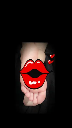 OnlyFans cuenta ravenssexyfeet header 2