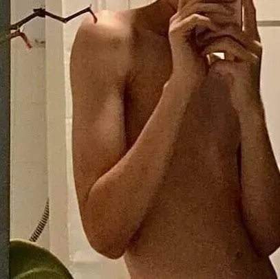 OnlyFans cuenta karol03r avatar 1