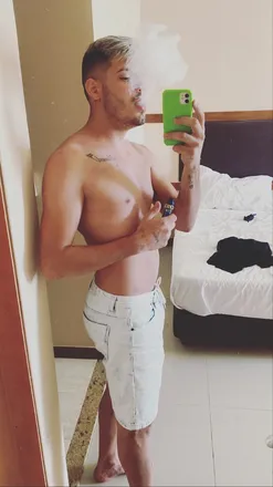 OnlyFans account  almeidagabrielr1 header 2