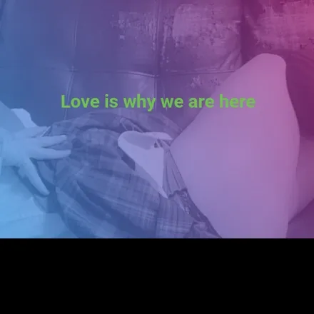 OnlyFans cuenta izzyhasasecret header 2