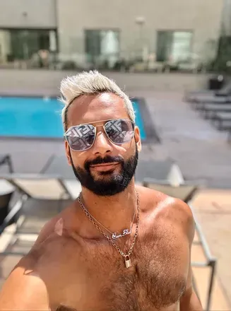 OnlyFans cuenta krishkayne header 2