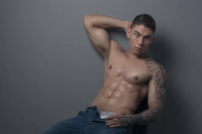 OnlyFans account  nova.cams header 2