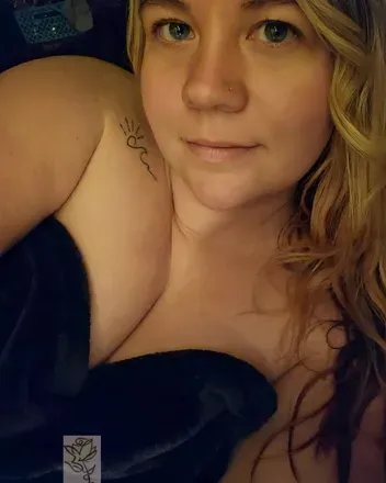 OnlyFans cuenta yellow_rose_92 avatar 1