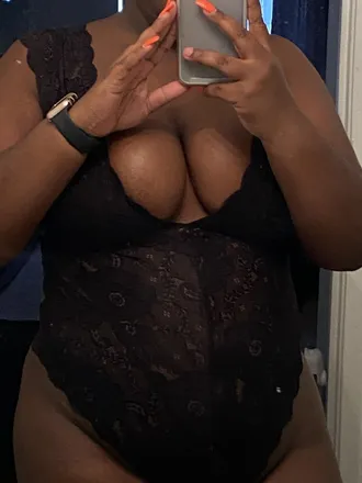 OnlyFans cuenta aprilberries header 2