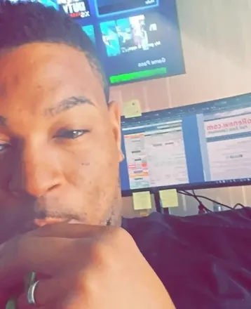OnlyFans cuenta zay_zay412 header 2