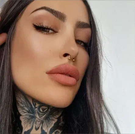 OnlyFans cuenta lara_vega avatar 1