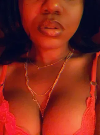 OnlyFans cuenta parisamora avatar 1