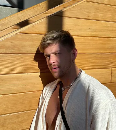 OnlyFans cuenta webcamcameron header 2