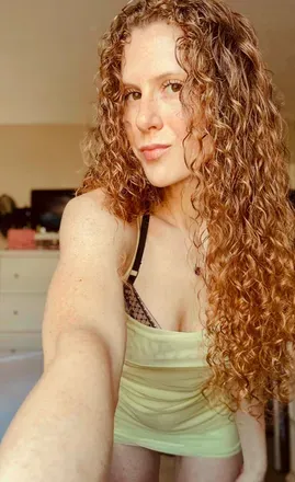 OnlyFans cuenta curlychey avatar 1